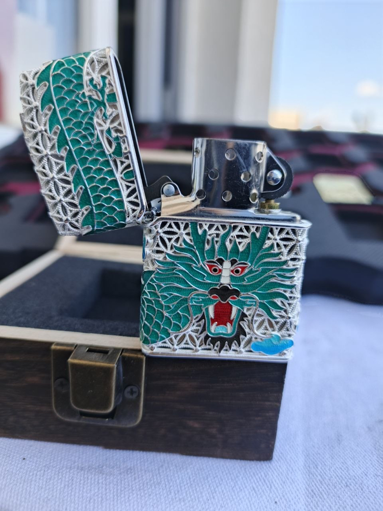 Zippo Glow Dragon