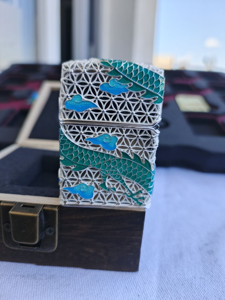 Zippo Glow Dragon