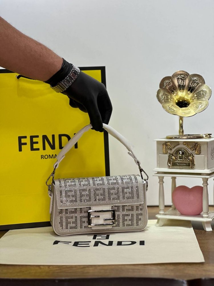 Fendi Baguette Mini Sequnis or Crystals bag✨

