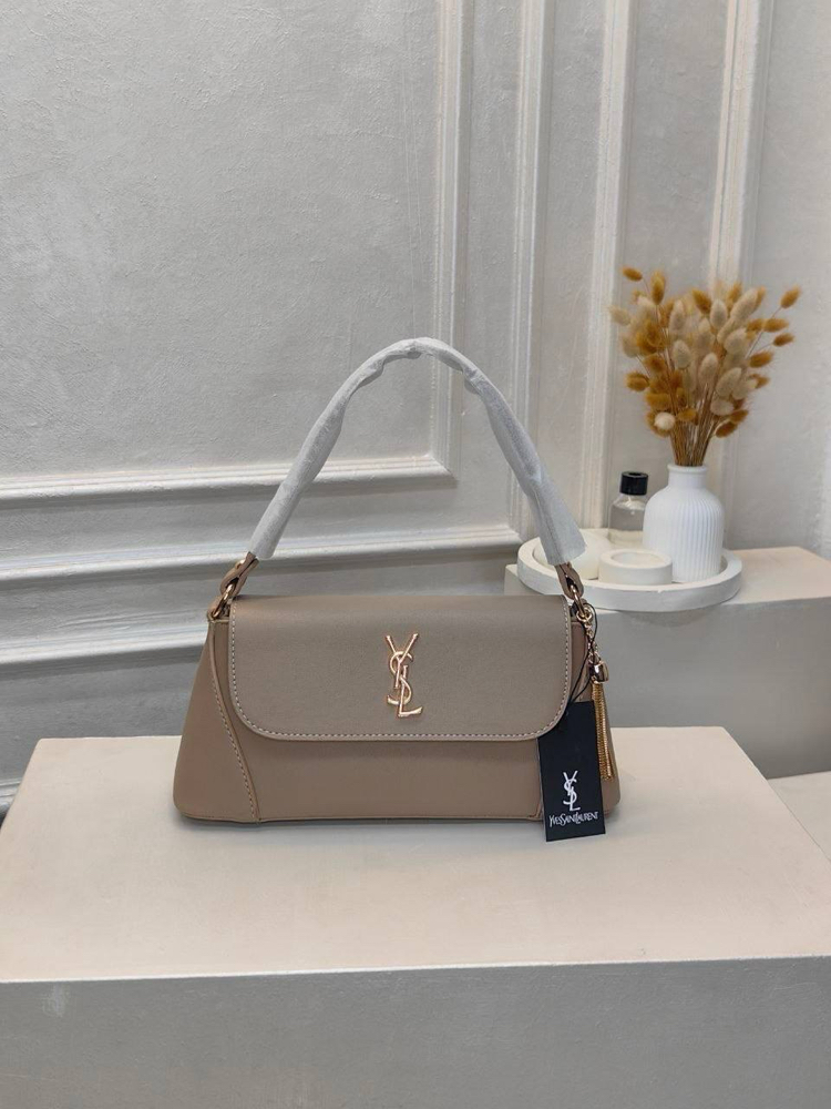 Ysev Saint Laurent 