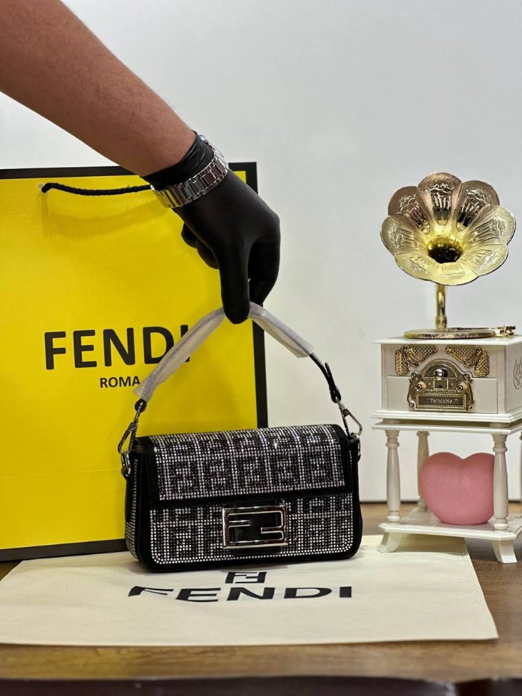 Fendi Baguette Mini Sequnis or Crystals bag✨