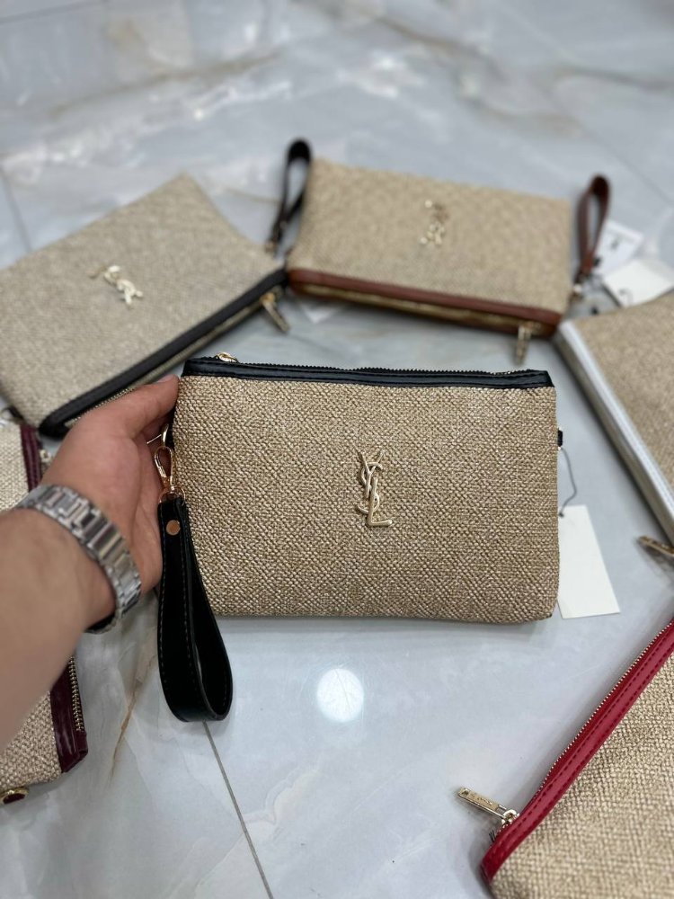Yves Saint Laurent Hasır Clutch✨


