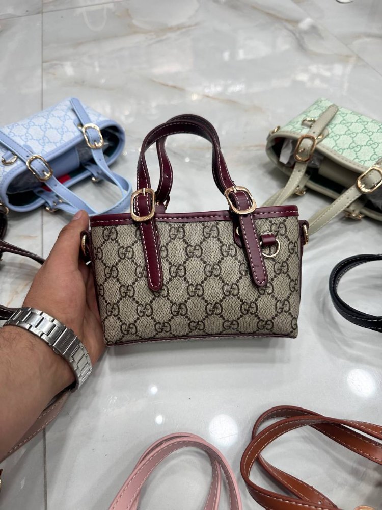GUCCİ Emblem Mini Bag