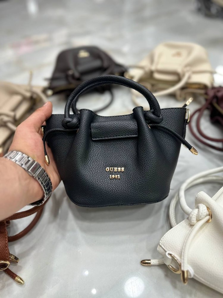 Guess Yavrulu Çanta