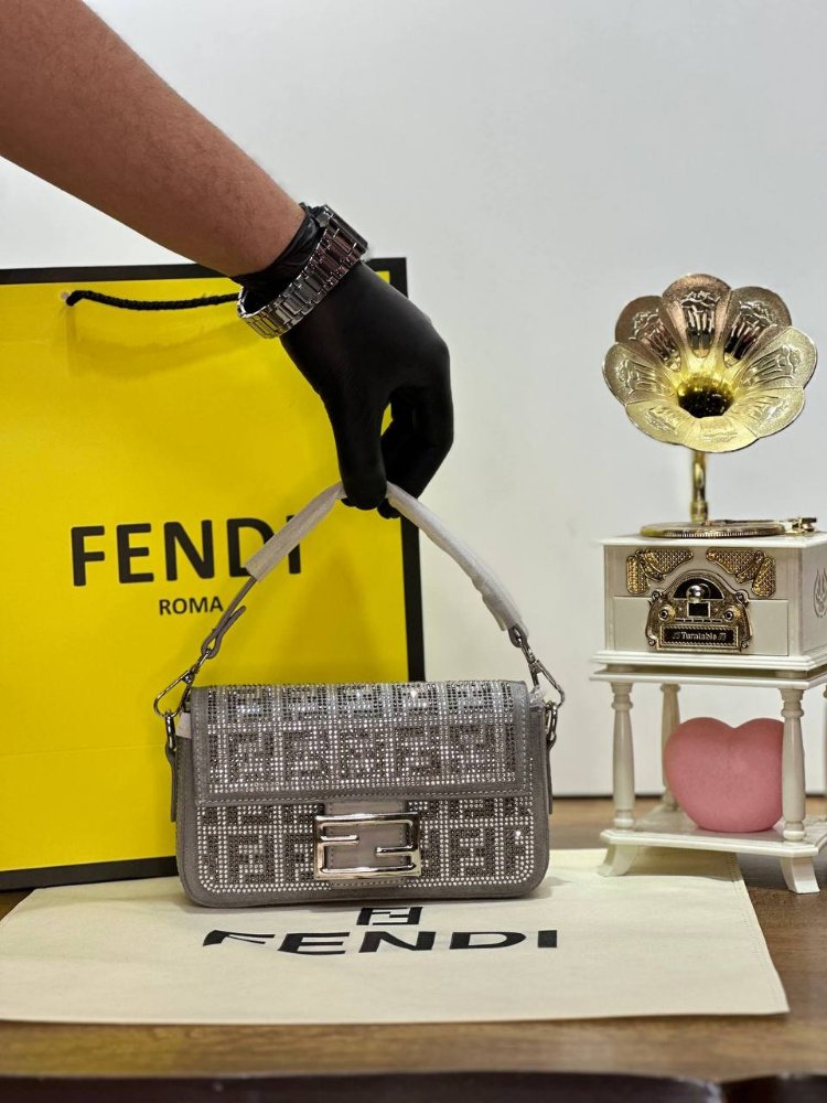 Fendi Baguette Mini Sequnis or Crystals bag✨

