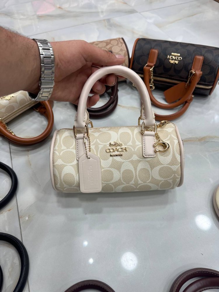 COACH mini cylinder✨
