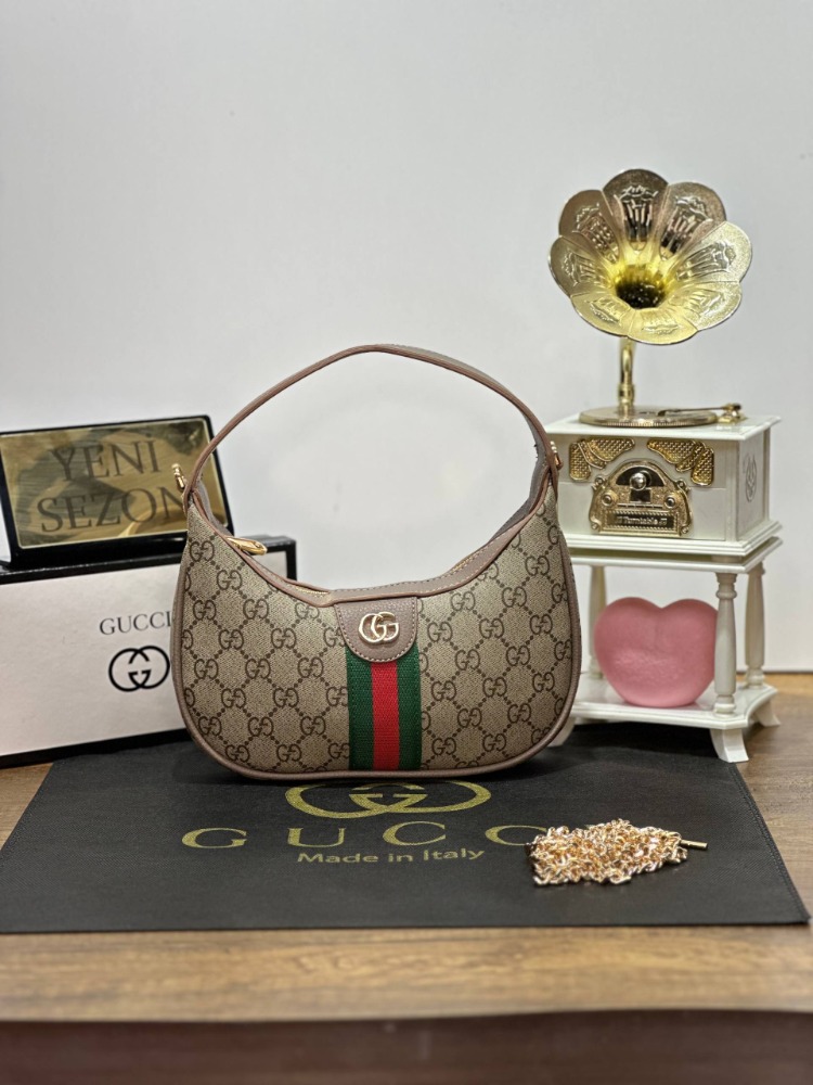 Gucci Oval Vizon