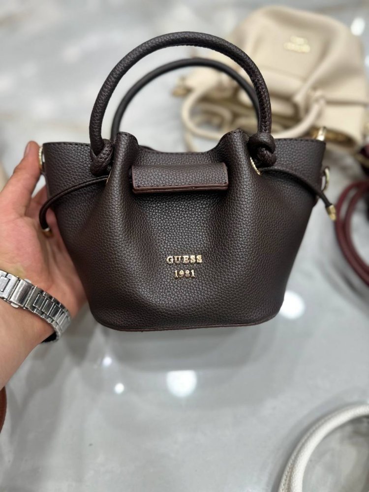 Guess Yavrulu Çanta