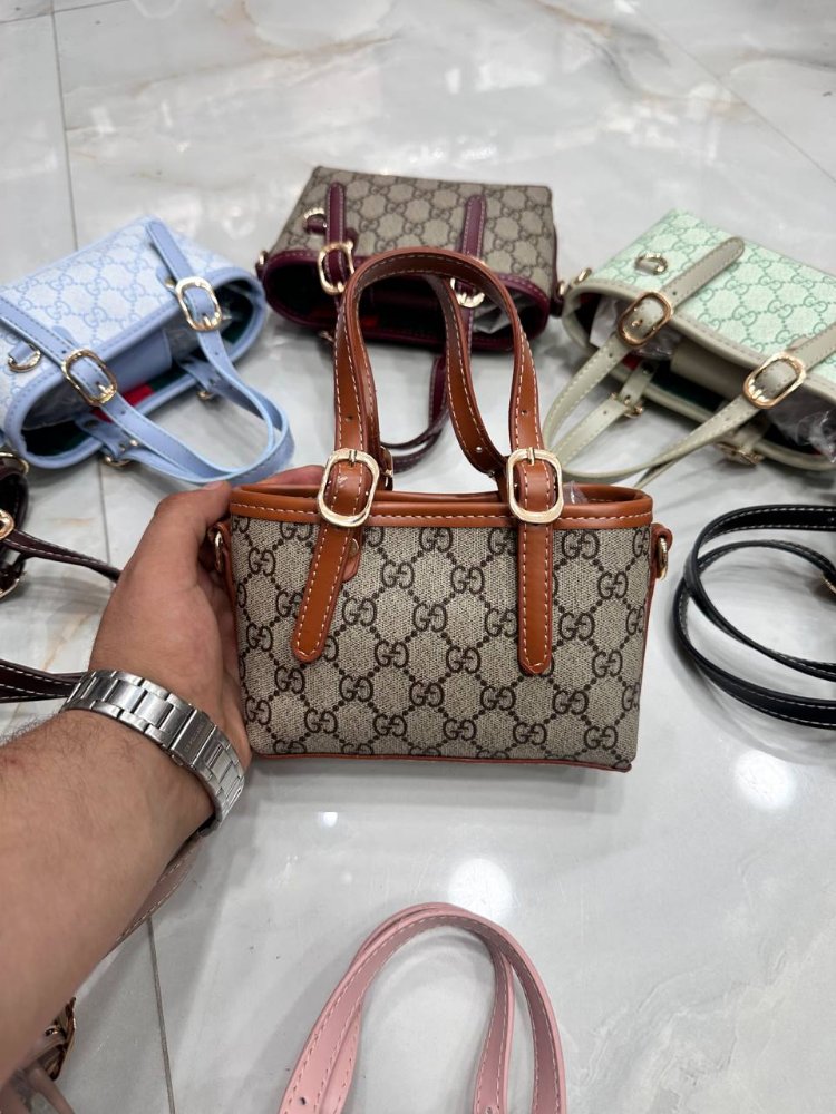 GUCCİ Emblem Mini Bag