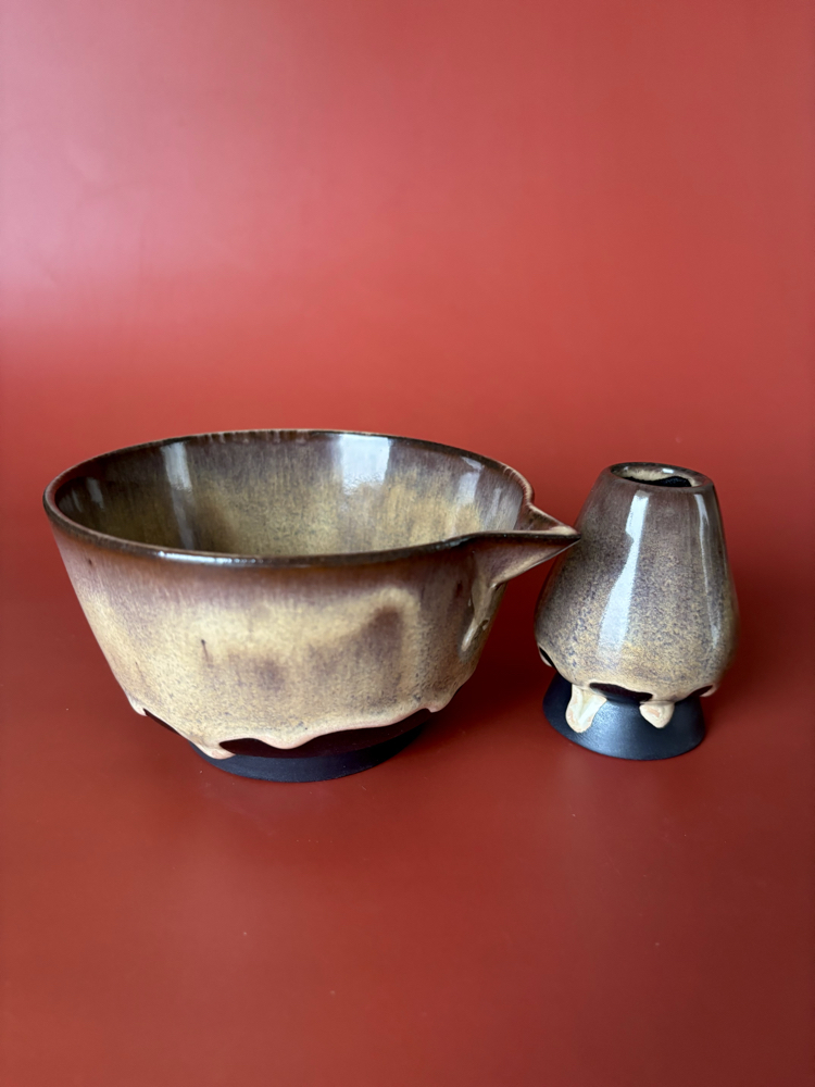 Umeno Stoneware Matcha Kase + Whisk Tutucu Set (500 Ml Hacimli)