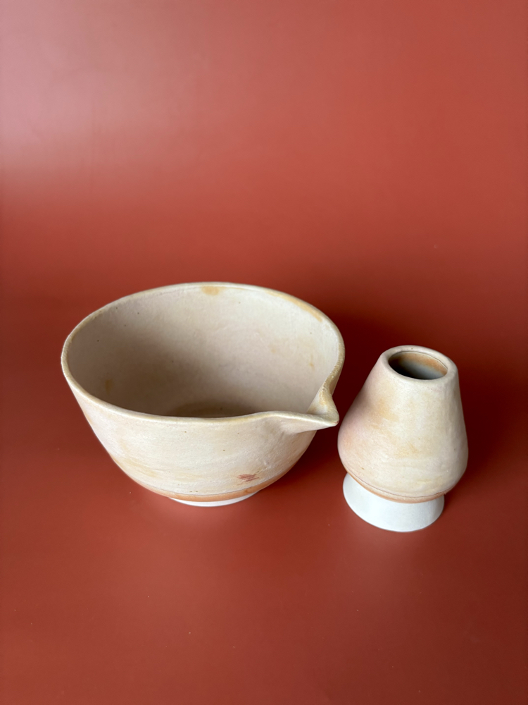 Momoka Stoneware Matcha Kase + Whisk Tutucu Set (500 Ml Hacimli)