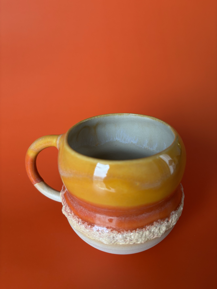 Shades of Orange 300 ml Somon Krater Detaylı Krem Stoneware Kupa