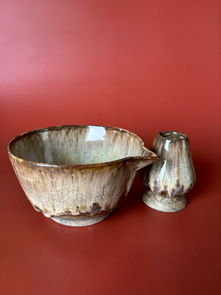 Kiyoshi Stoneware Matcha Kase + Whisk Tutucu Set (500 Ml Hacimli)