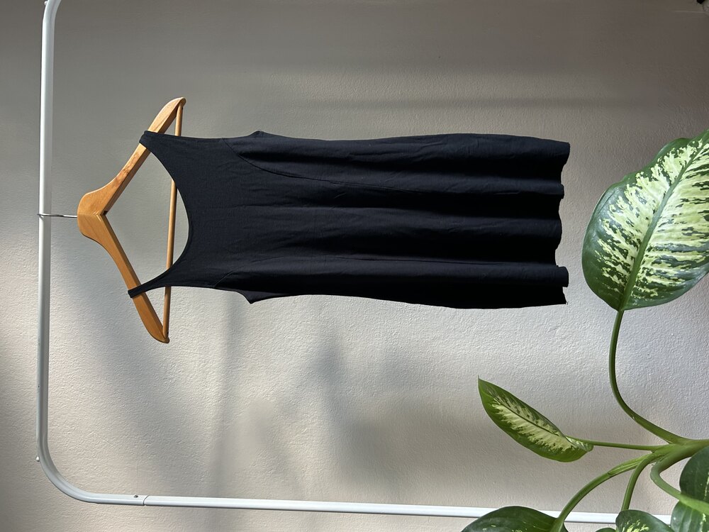 Asimetrik black dress